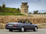 Mercedes-Benz E220 Cabriolet 1993 года